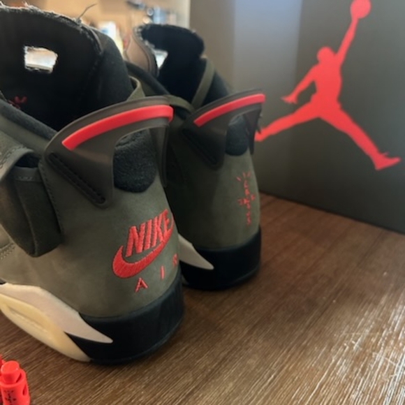 Travis Scott Jordan 6 Cactus Jack shoes size 12 - Picture 5 of 7